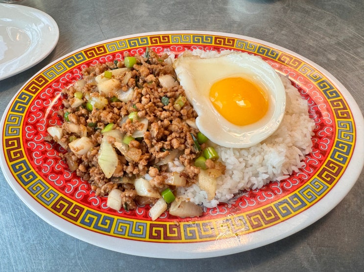 수원 정자동 맛집 : 효뜨 스타필드수원점 2층 점심 밥집 사람 많네