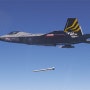 첫 양산 앞둔 KF-21…북·중 두려워할 ‘한국형 독침’ 될까