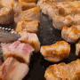 [구디 맛집] <월화식당> - 솥뚜껑 삼겹살 맛집 // 고기 구워주는 집