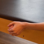필라테스 강사가 알려주는 손목 통증 원인과 예방 방법