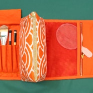 DIY 브러쉬 포켓이 있는 여행용 화장품 가방 만들기