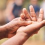 손가락 건강을 지키는 법: 방아쇠수지증후군 트리거핑거