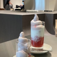 [대전] 수제 아이스크림이 왕창 올라간 카페 '오시우커피' | 대표 메뉴 '오시우베리'와 '딸기 아이스크림' 내돈내산 리뷰 | 요즘 핫한 대전 핫플 카페 추천🥰