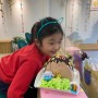 『분당 키즈 쿠킹 스튜디오카페』아이키친(ikitchen)-산리오 친구들 피규어 케이크.