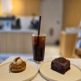 |UAE호록| "1989 Cafe" 깔끔한 분위기에 디저트가 맛있는 르와이스 카페!