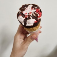 CU편의점 신상 딸기 아이스크림 <월드콘 딸기마카롱🩷🍓>