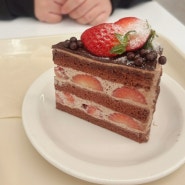 상왕십리 우연히 발견한 디저트 맛집 멈블 디저트 숍 (Mumble Cake&Dessert)