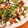 비트 샐러드 Beet Salad with Arugula and Balsamic Vinaigrette