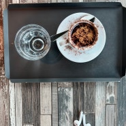 신도림 카페 추천 | 아늑하고 여유롭고 맛있는 커피까지 있는 아방 갤러리 카페 디큐브시티점