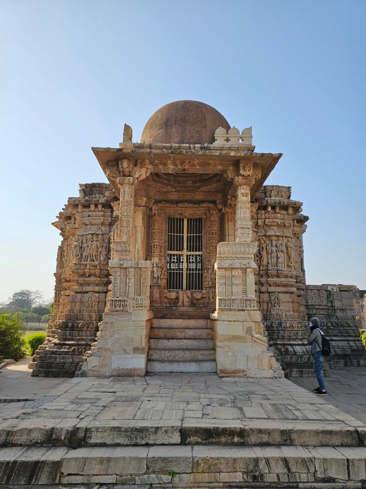 치토르가르-아름다운 문양을 자랑하는 사원 'Jain Shwetambar Temple' : 네이버 블로그