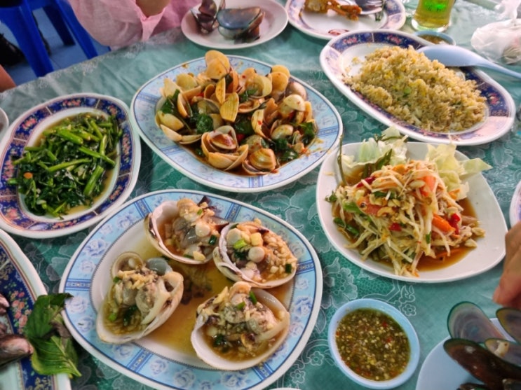 파타야 해산물 맛집 비교, 프리차(Preecha) & 뭄 알로이 (Mum Aroi, 나끌루....