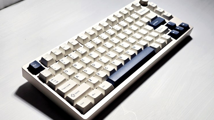 가성비 알루미늄키보드 추천 에포메이커 p75 Silver Epomaker Zebra Switch 지브라스위치 : 네이버 블로그