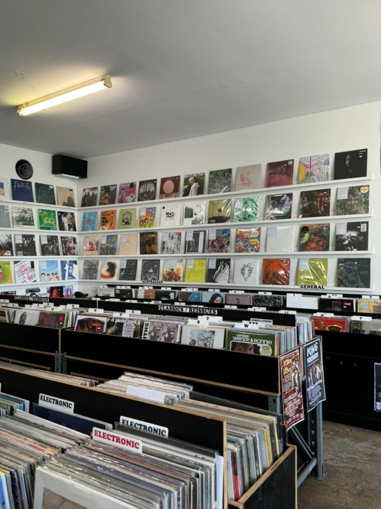 시드니 뉴타운 LP샵 추천 Repressed records | HUM : 네이버 블로그