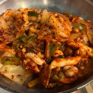 [맛집] 서울 충무로역/동국대 - 가성비 술안주 ‘하얀집 3호’(낙지떡볶이, 순대볶음, 계란말이)