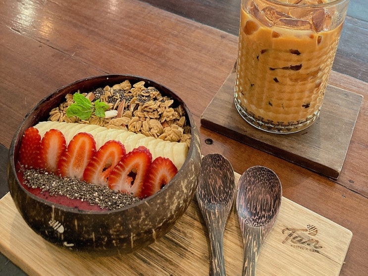 tan-hostel-x-cafe