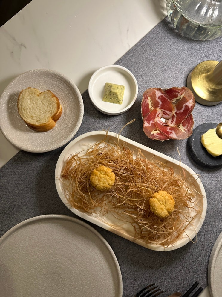 [베트남] 다낭 맛집 프렌치 레스토랑 르 꽁뜨 와 (Le Comptoir)