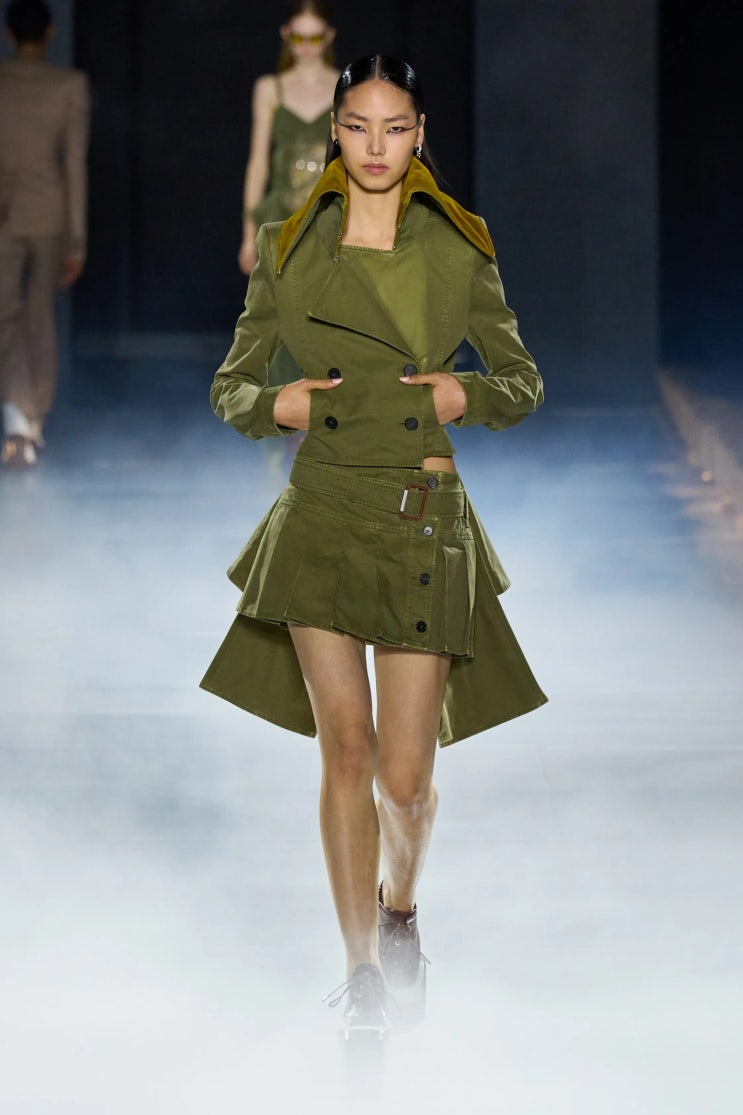 알렉산더 맥퀸(Alexander McQueen) Spring 2025 ReadyToWear 네이버 블로그