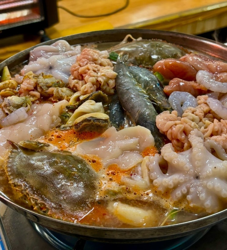 [신촌 동해해물탕] 내돈내산 부모님도 대만족한 신촌 일등 해물탕집🦀🐙🐚🍚 : 네이버 블로그