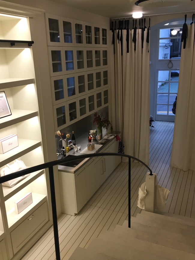 Haag nuha home review(ft. A bear shearling coat black) : 네이버 블로그