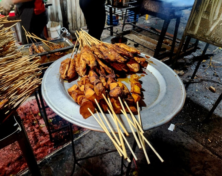 백종원 스트리트 푸드파이터2 하노이 맛집 리반푹 꼬치거리 QUAN VIET ....