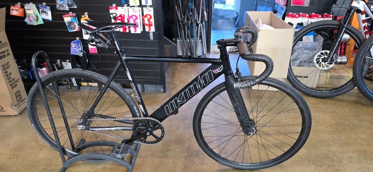 [용품 포스팅] 언노운 픽시 + 언노운 RX1 카본 핸들바 장착! : 네이버 블로그