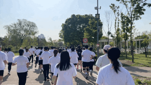 [후기] 진짜 빵먹으려고 뛰는 마라톤 빵빵런 2025 10km 후기🍞 (feat. 배번호표 두고옴 사건)