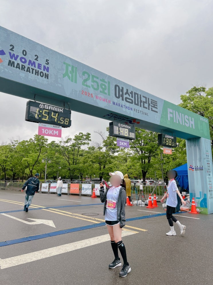 2025년 제25회 여성마라톤 참가비 기념품 우중런 10km 완주 후기