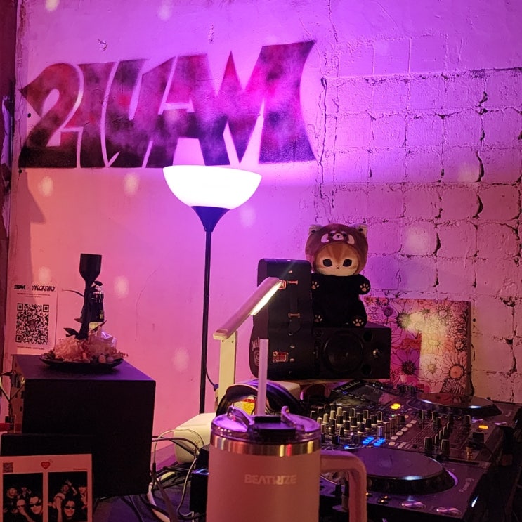 214AM