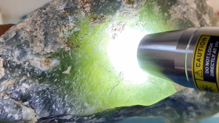 비취(Jadeite) 보석 천연원석 - 에머랄드 빛 : 네이버 블로그