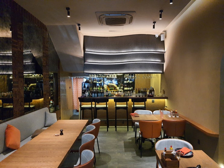 [호치민] 리바나 1군점 (2) Livannah Sips & Bites District 1 Branch : 네이버 블로그