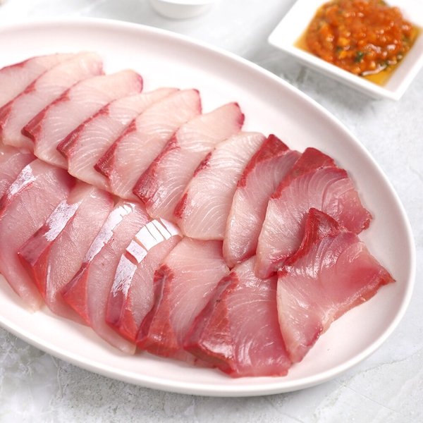 여름철 입맛을 살려주는 제철 생선회 추천 BEST 5 🐟🌊 : 네이버 블로그
