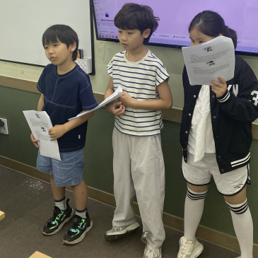 목동 영어학원 | 영어 토론 수업, 단순한 읽기를 넘어 생각을 나누는 아이로 성장합니다 RSS 대표 이미지