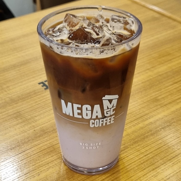 [카페 음료] 메가MGC커피 라벤더 카페라떼 맛 후기 : 네이버 블로그