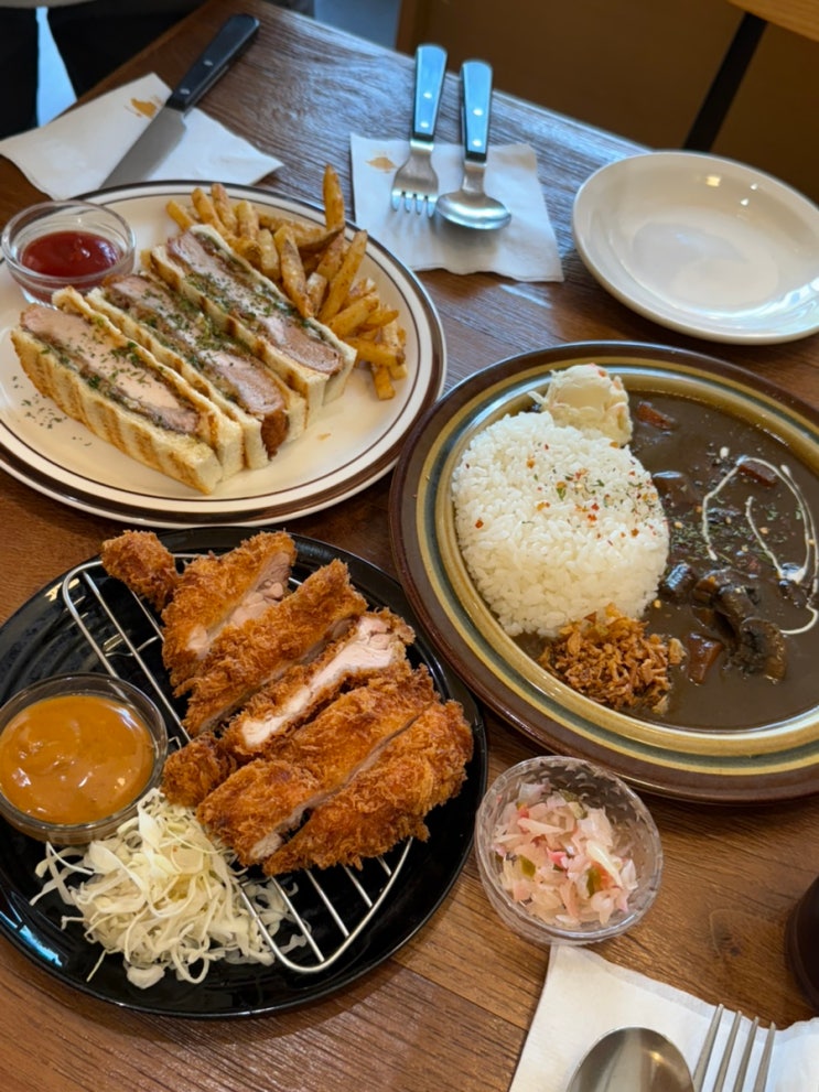 [인천 송도] 카레와 잊지못할 치킨까스 맛집 카레즈KAREZ : 네이버 블로그