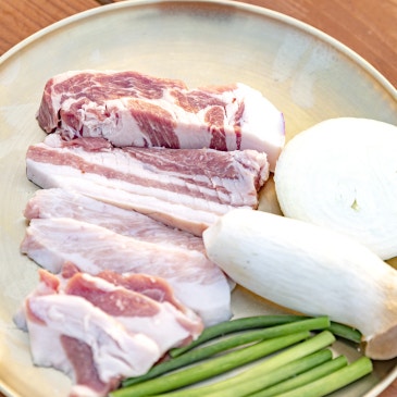 말이 필요없는 용담해안도로맛집, 루프탑에서 바다 보며 바베큐!