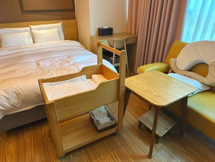 로비,퀸즈마리로고,입소환영,산후조리원