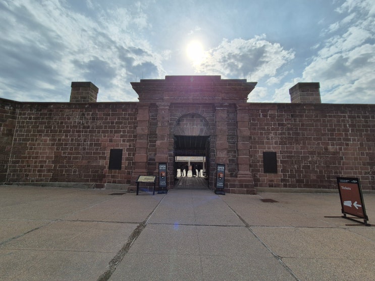 단 한 번도 전쟁에 사용되지 않은 성, 캐슬 클린턴(Castle Clinton)