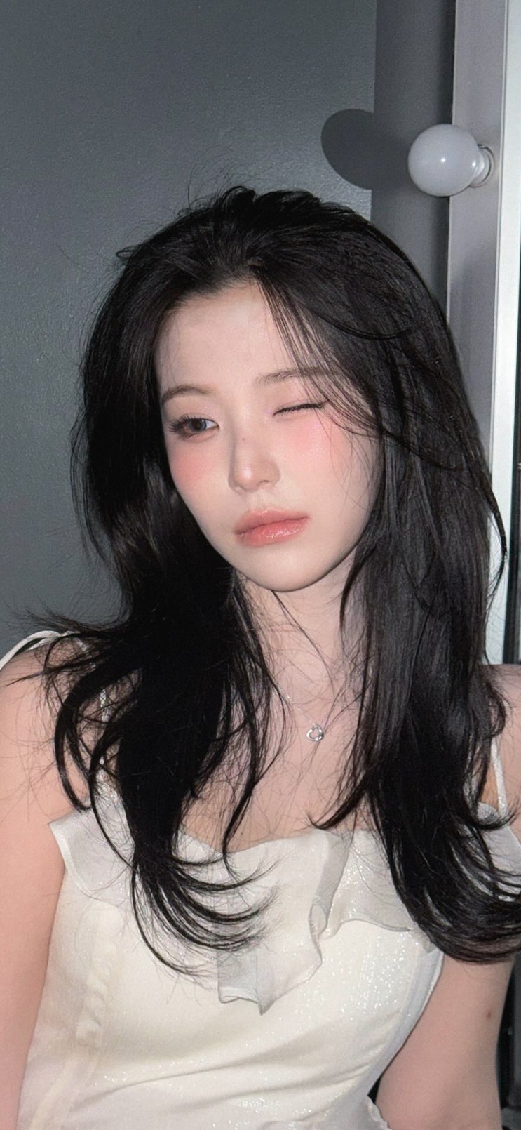 프로미스나인 백지헌 고화질 배경화면 / 백지헌 인스타 사복 사진 : 네이버 블로그