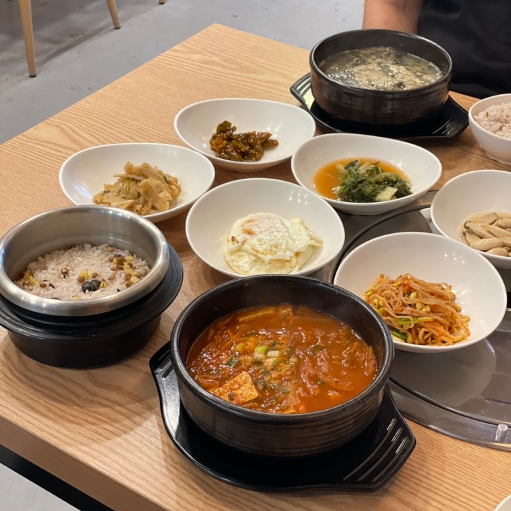 [불당동점심메뉴 추천/숯불구이 우돈] 솥밥에 뜨끈한 국물이 구천원 : 네이버 블로그