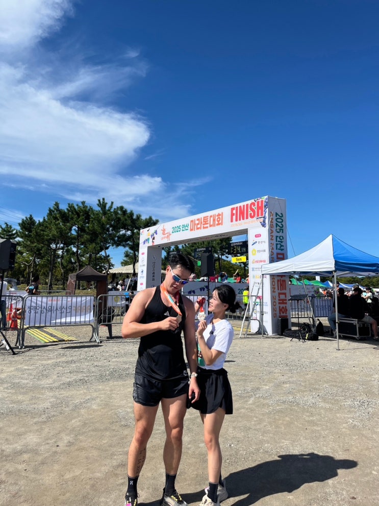 [2025 안산마라톤대회] 안산 대부바다향기테마파크 10km 참가 후기 / 10km 완주 후기 :: 준비물,코스정보&난이도,기념품,셔틀버스,물품보관소,완주메달수령&간식 정보