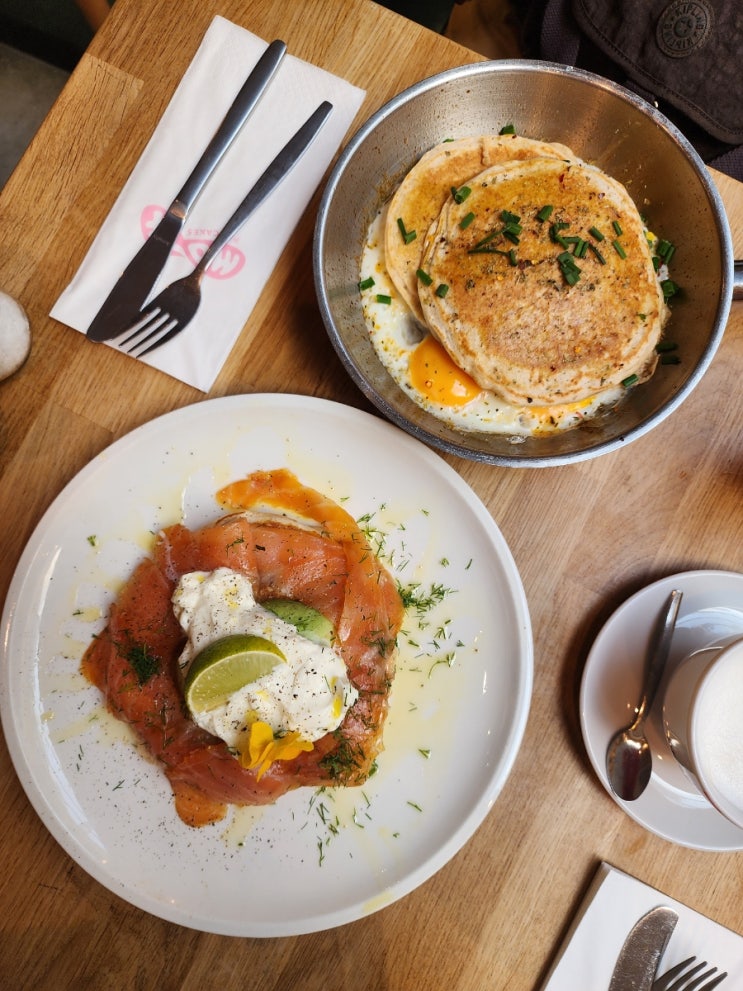 암스테르담 브런치 팬케이크 MOAK Pancakes Pijp