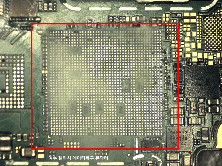 갤럭시 S22 울트라 차량에 의한 파손 CPU 이식으로 데이터 복구 폰닥터 : 네이버 블로그