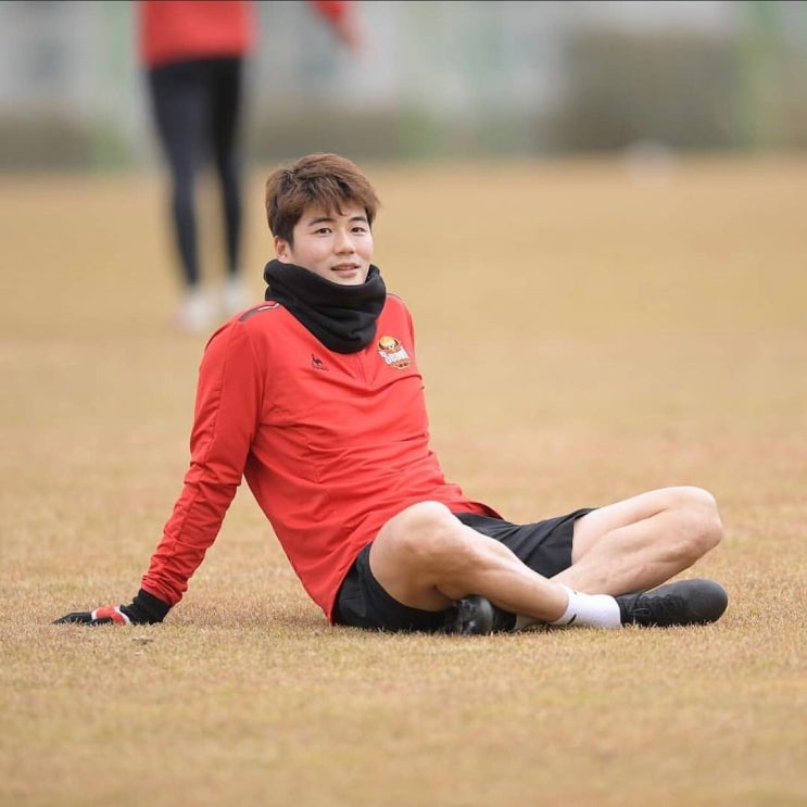 기성용, 성폭행 의혹 전면 부인…의혹 제기한 피해자들, 중학생 땐 가해자?