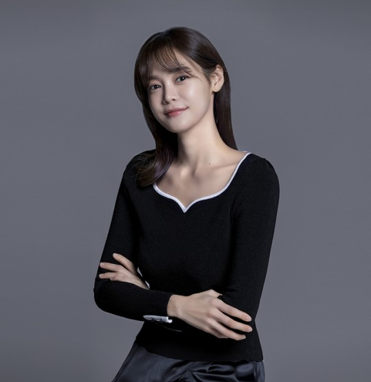 "아픔딛고 새 출발" 안현모, 에스팀 전속계약...장윤주·한혜진과 한솥밥