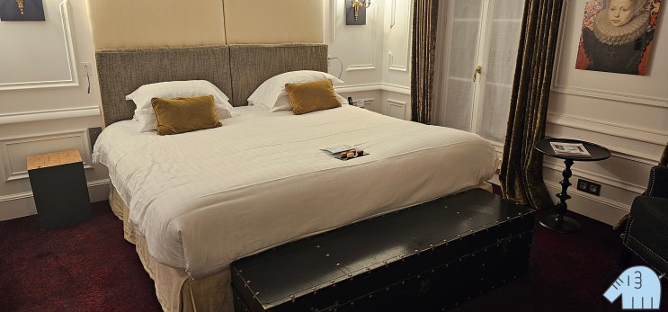 파리 1구 호텔 추천 _ 호텔 몰리에르 (Hotel Moliere)
