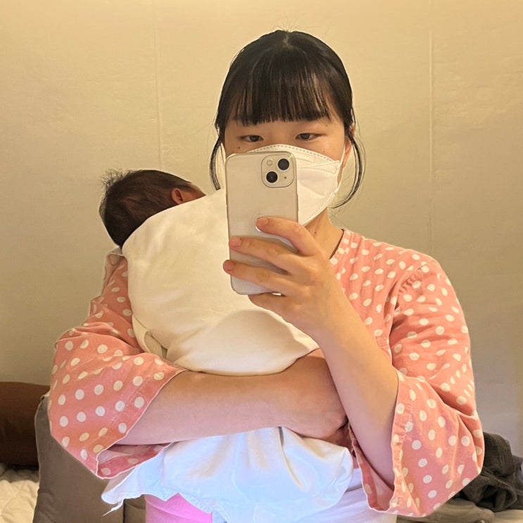 라운지,다이닝코너,창가좌석,조리원,수유쿠션