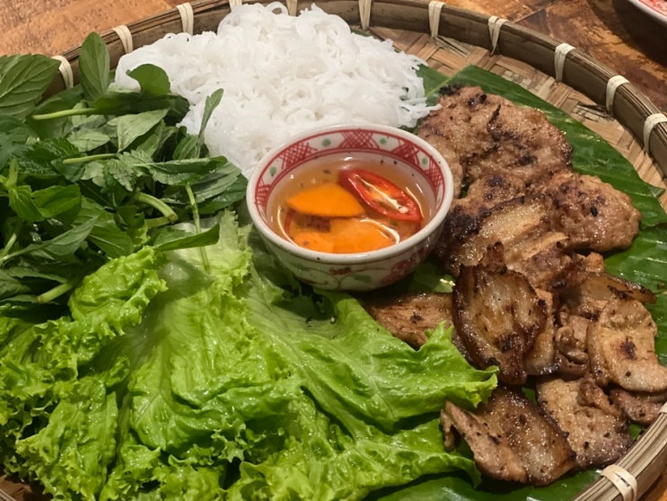 호치민 현지인추천맛집 벱메인 Bep me in 미슐랭맛집 반미반쎄오 : 네이버 블로그