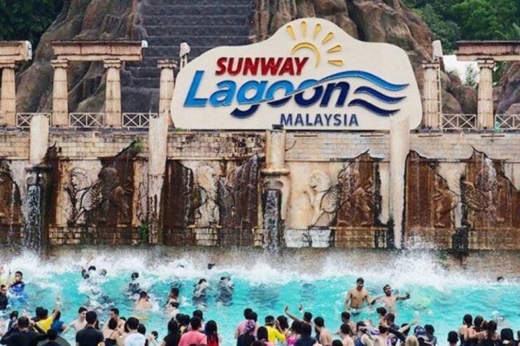 Sunway Lagoon vs. SplashMania — Which Is More Fun?