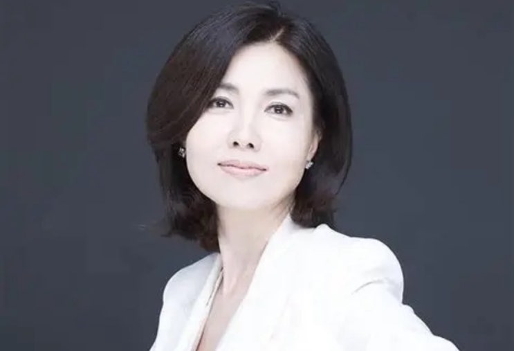 백지연 현대家 사돈 홈쇼핑서 대박났다…첫 방송 매진 행렬