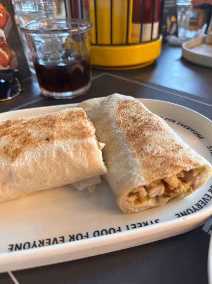 [해외 맛집] 두바이 맛집 : Operation Falafel / 샤와르마